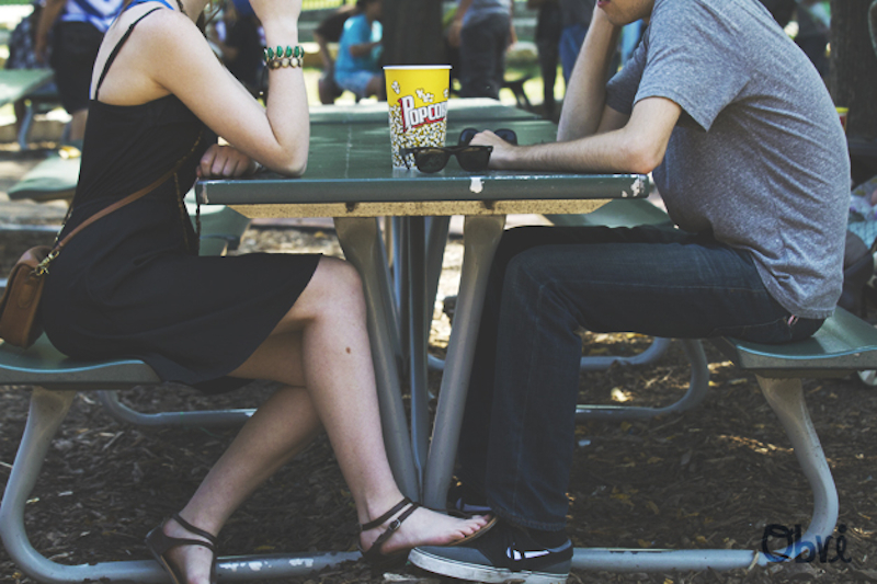 Feet-picnic-bench-popcorn-lincoln-park-couple-summer